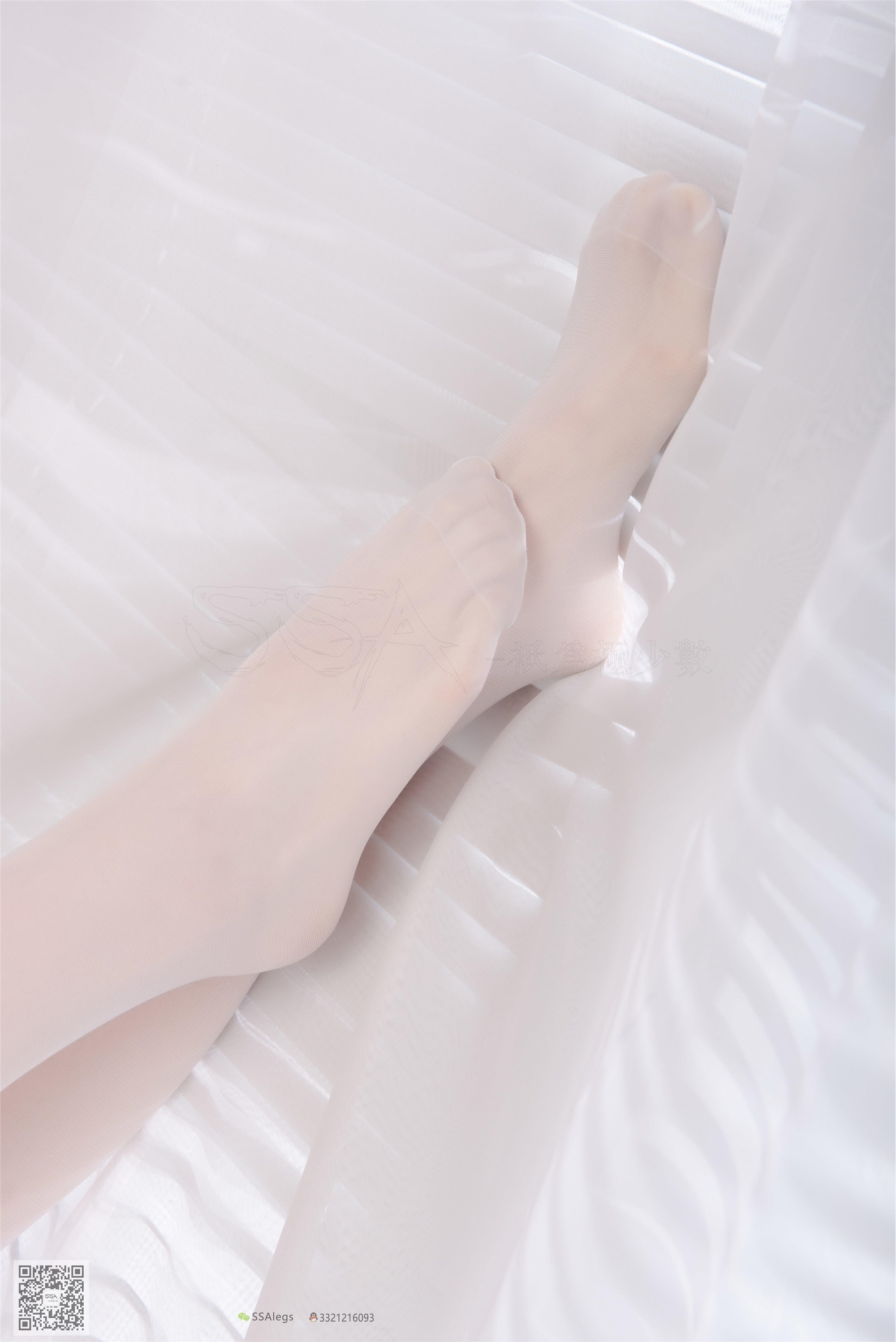 SSA丝社 NO.025 琪琪 甜美风女仆白色长筒丝袜